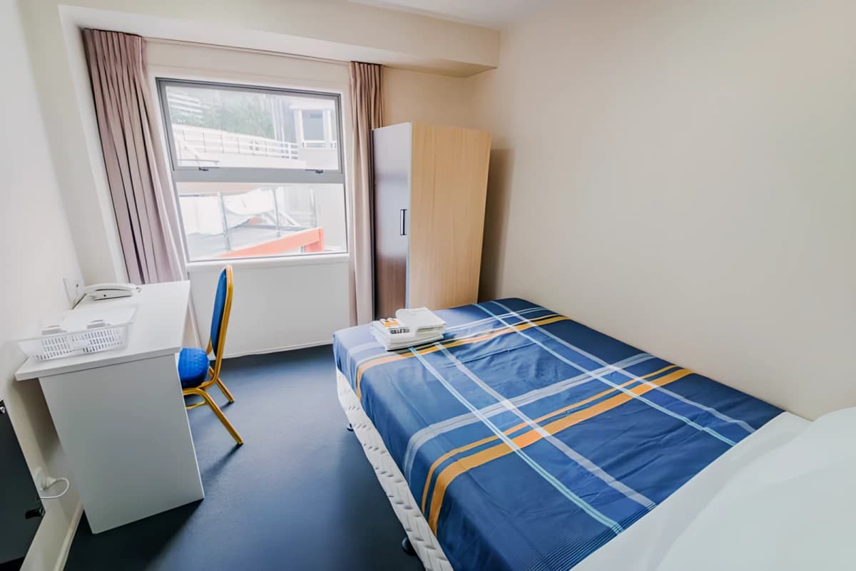 Whole 2 Bedroom Two Full Bathroom and Toilet