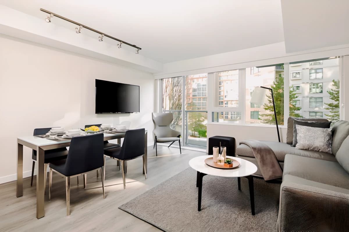 One bed suite