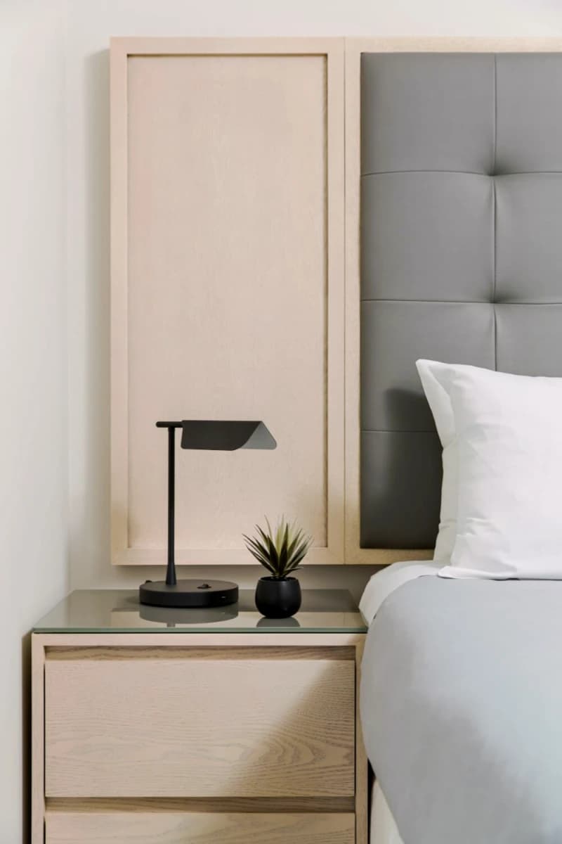One bed suite