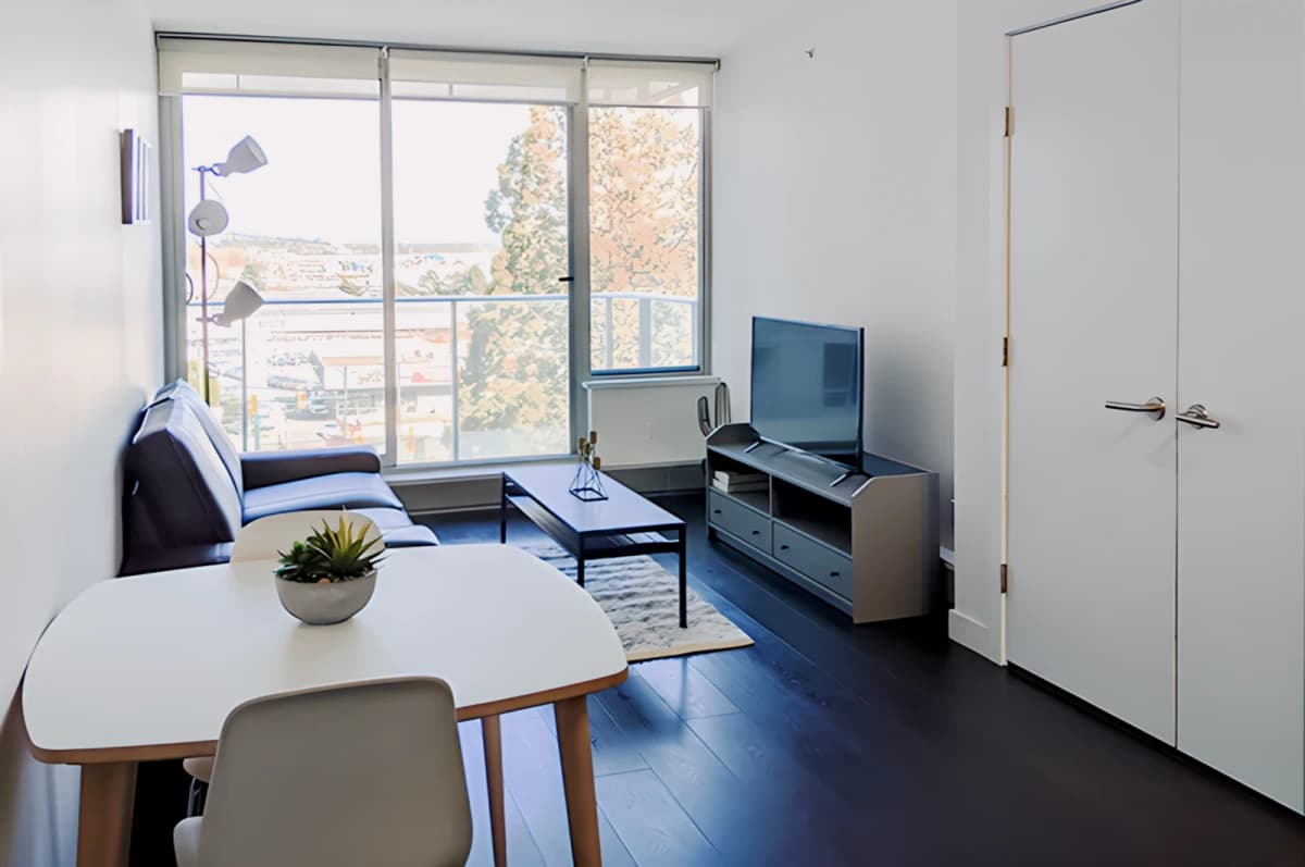One Bedroom Plus Den