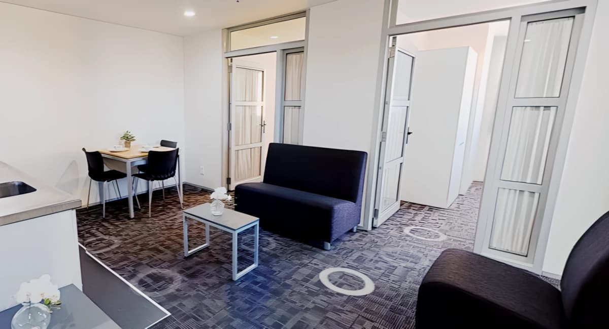3 Bed Apartment - Anzac