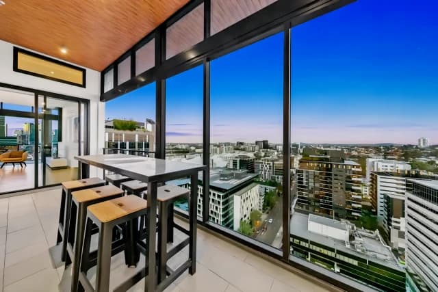 3Bedrooms, 2Bathrooms