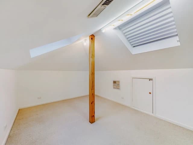 4 Bed, 1 Bath