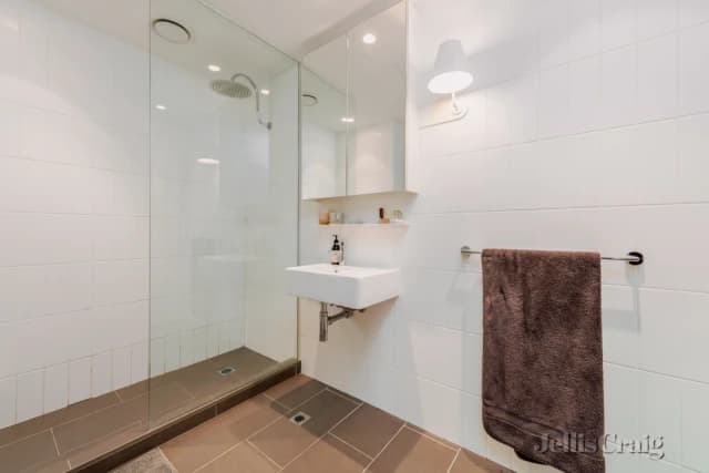 1 Bed, 1 Bath