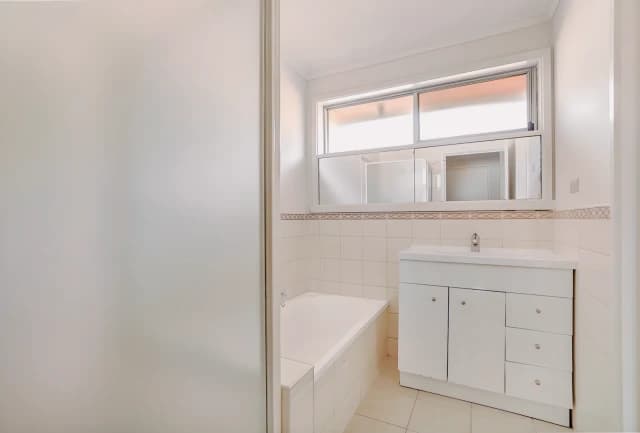 3 Bed, 1 Bath