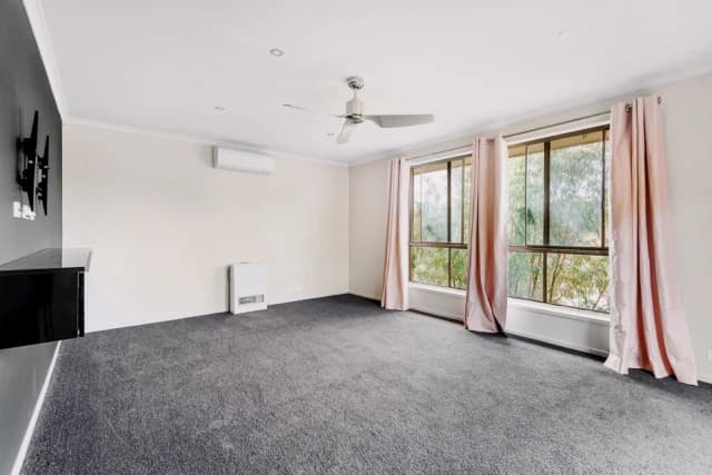 4 Bed, 2 Bath