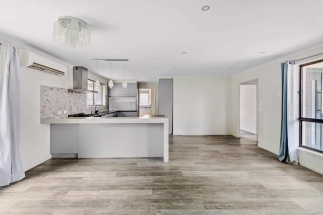 4 Bed, 2 Bath