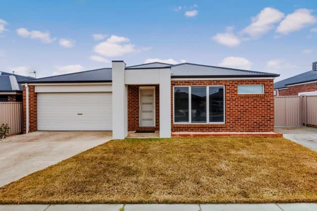 4 Bed, 2 Bath