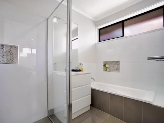 3 Bed, 1 Bath