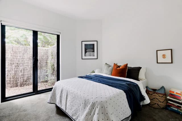 2 Bed, 1 Bath