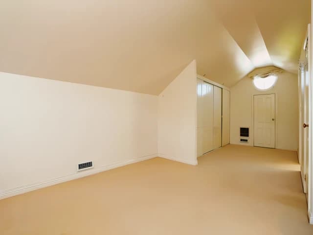 4 Bed, 3 Bath