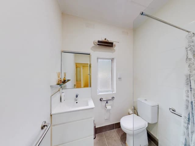 1 Bed, 1 Bath