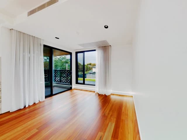 2 Bed, 2 Bath