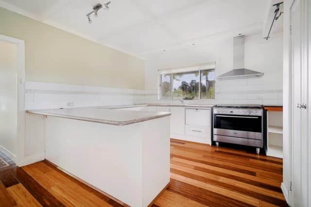 3 Bed, 1 Bath