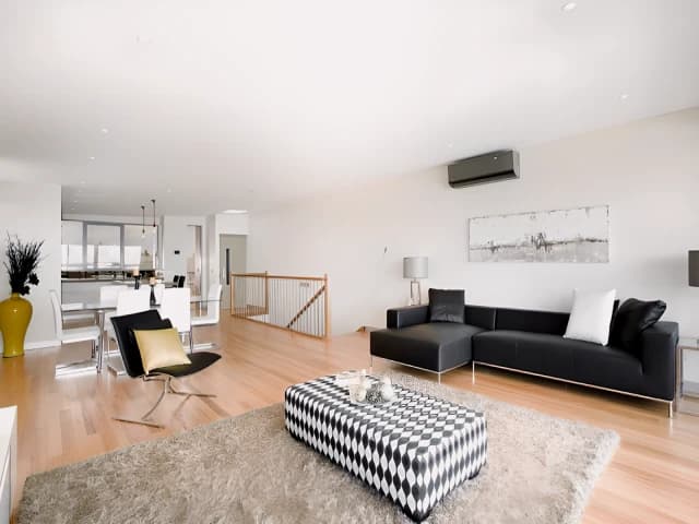 4 Bed, 3 Bath