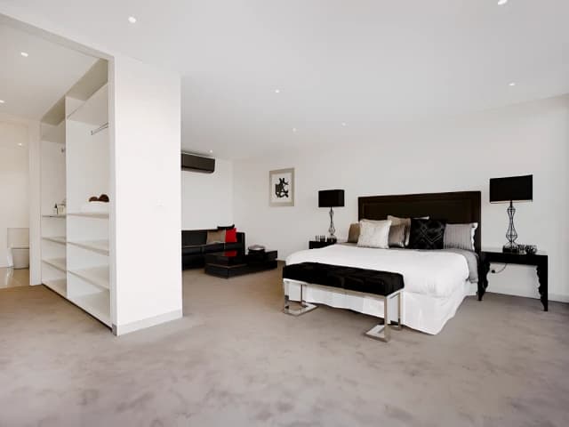 4 Bed, 3 Bath