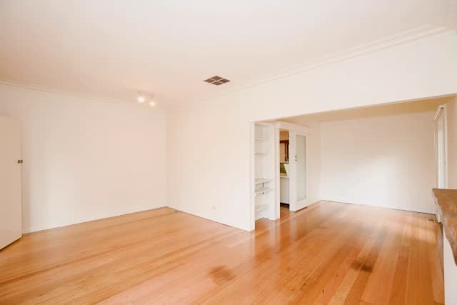 3 Bed, 1 Bath