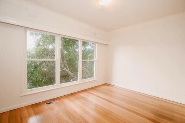 3 Bed, 1 Bath