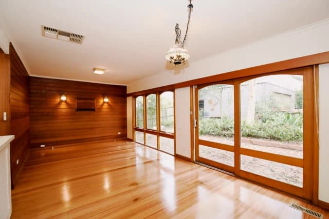 3 Bed, 1 Bath