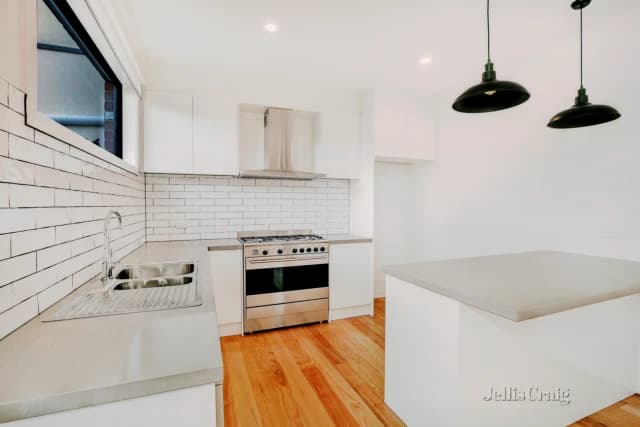 3 Bed, 2 Bath