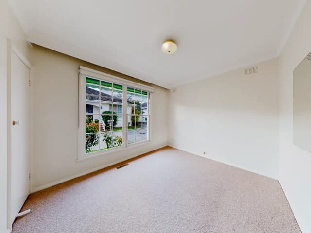 3 Bed, 1 Bath