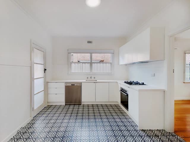 3 Bed, 1 Bath