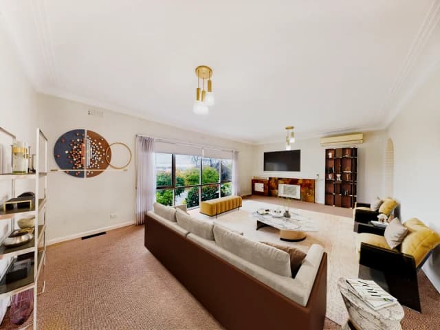 3 Bed, 1 Bath