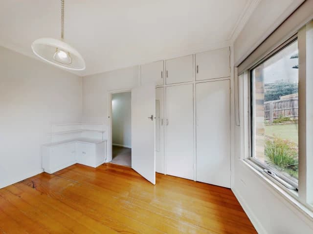 3 Bed, 1 Bath