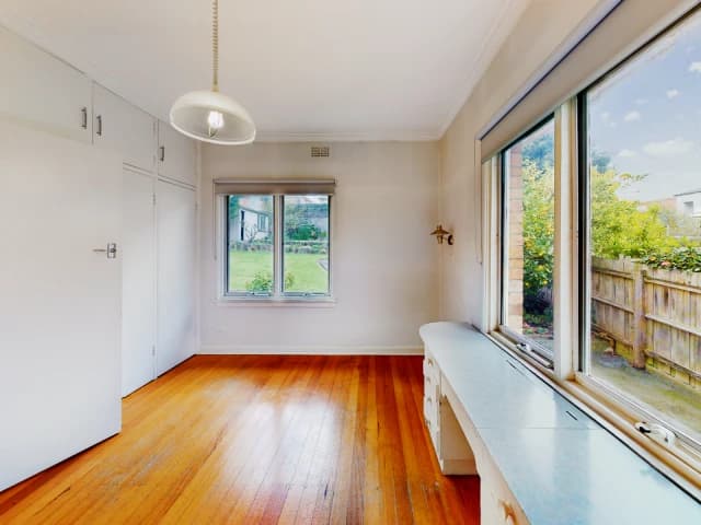 3 Bed, 1 Bath