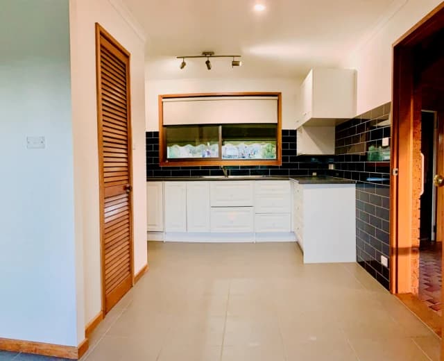 3 Bed, 2 Bath