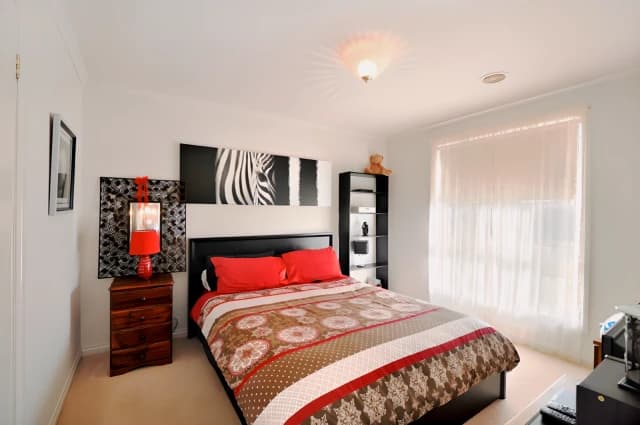 3 Bed, 1 Bath