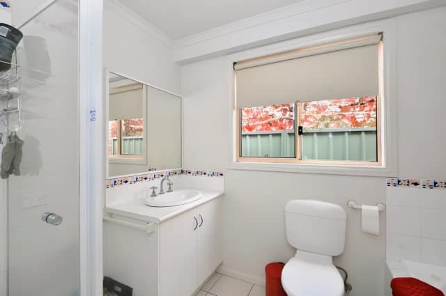 3 Bed, 1 Bath