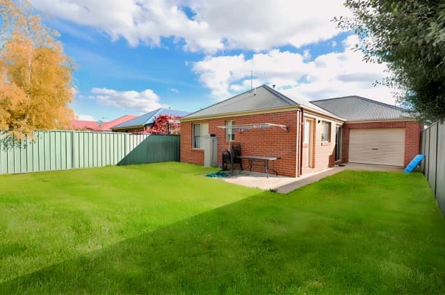 3 Bed, 1 Bath