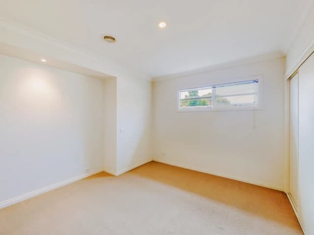 3 Bed, 2 Bath