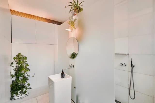 2 Bed, 1 Bath
