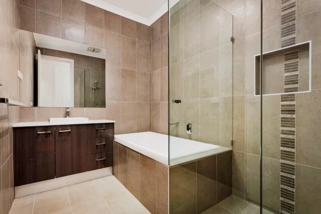 3 Bed, 2 Bath
