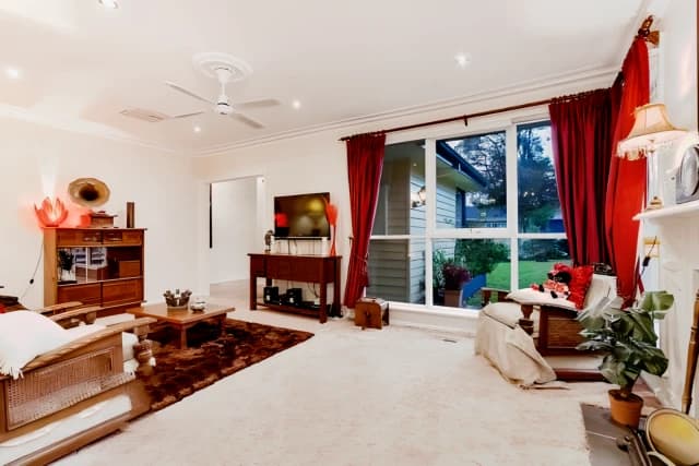 3 Bed, 1 Bath