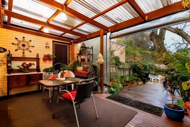 3 Bed, 1 Bath