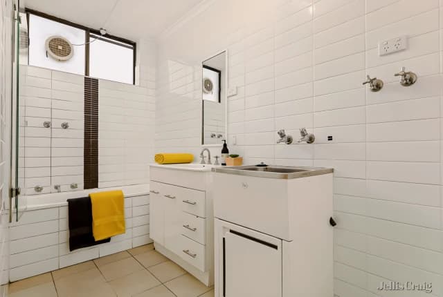2 Bed, 1 Bath