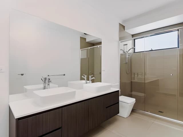 4 Bed, 3 Bath