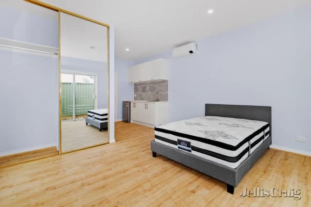 1 Bed, 1 Bath