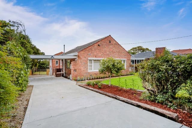 4 Bed, 2 Bath