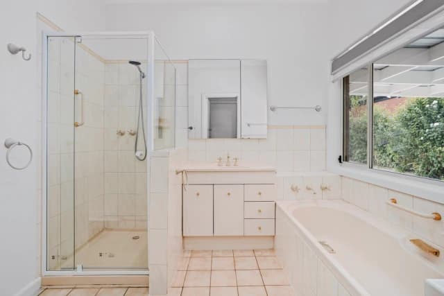4 Bed, 2 Bath