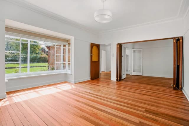 4 Bed, 2 Bath
