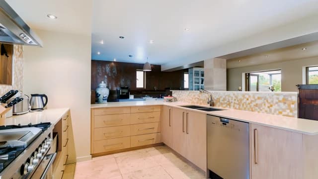 4 Bed, 3 Bath