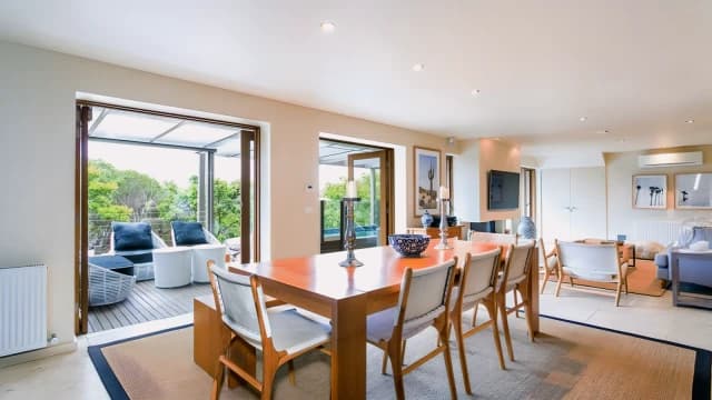 4 Bed, 3 Bath