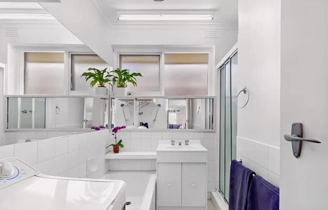 2 Bed, 1 Bath