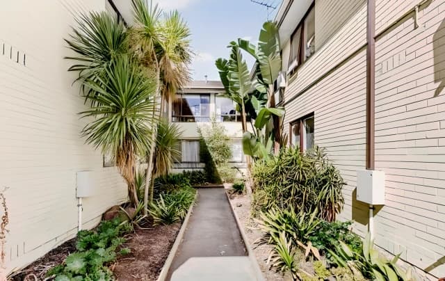 2 Bed, 1 Bath