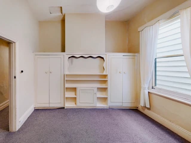 2 Bed, 1 Bath