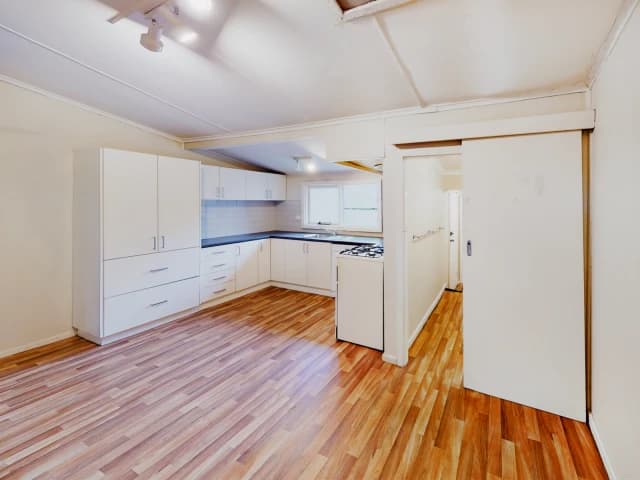 2 Bed, 1 Bath